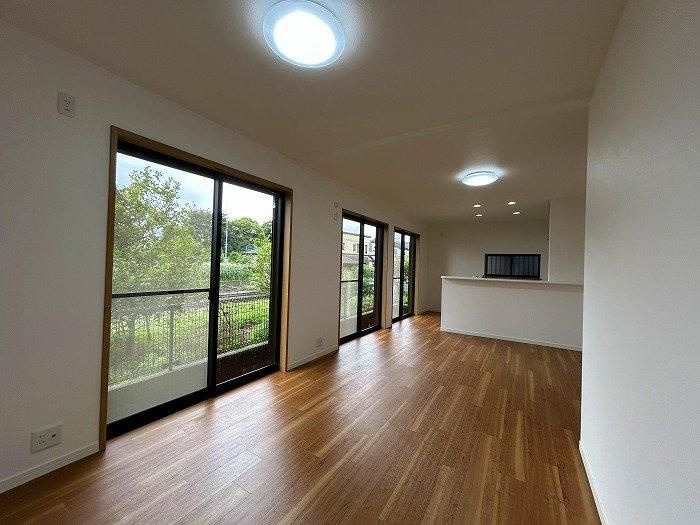 小平市大沼町２丁目の中古一戸建の居間・リビング
