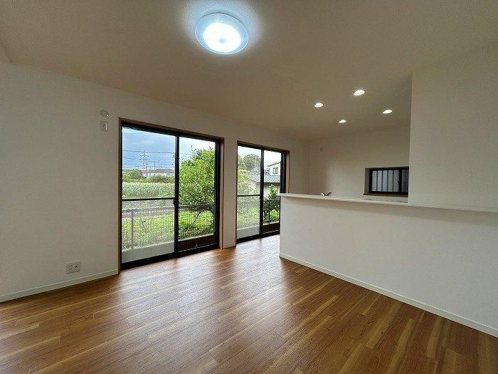小平市大沼町２丁目の中古一戸建の居間・リビング