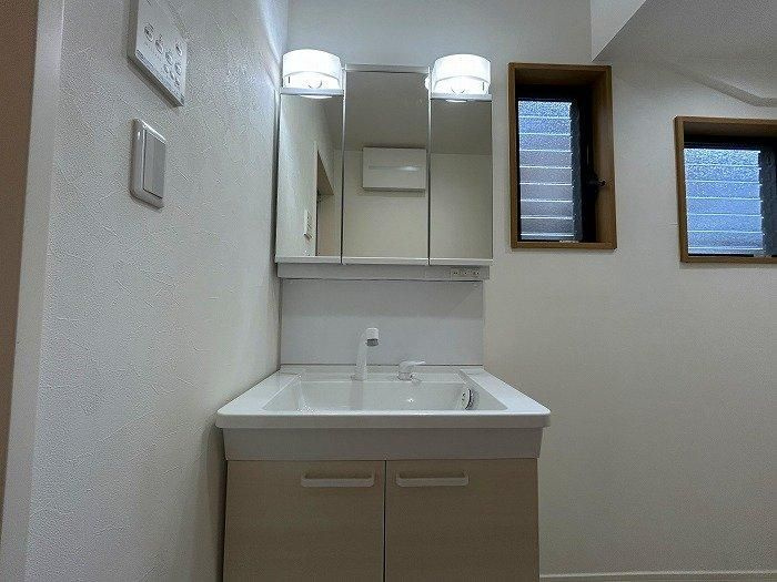 小平市大沼町２丁目の中古一戸建の独立洗面台