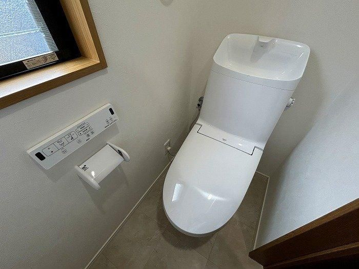 小平市大沼町２丁目の中古一戸建のトイレ