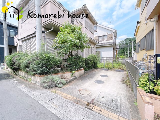 上尾市上　1期　中古戸建の駐車場|駐車場に車を止められます