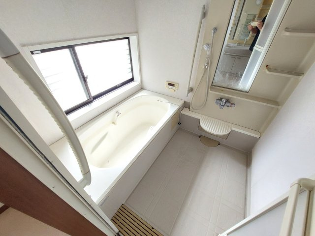 いぶき野一戸建の浴室|リフォーム前になります。
