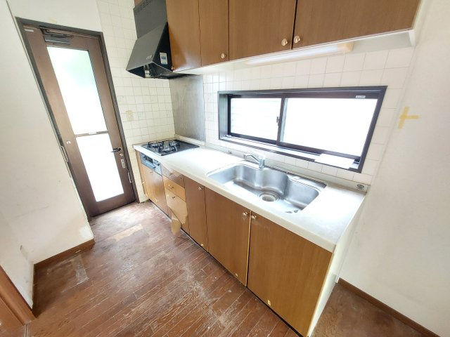 いぶき野一戸建のキッチン|リフォーム前になります。