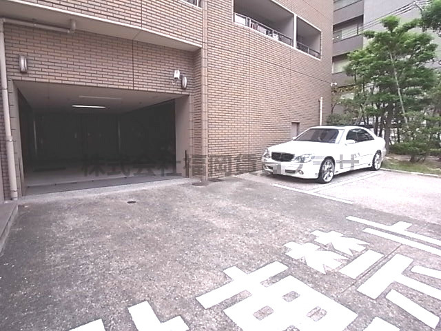 サヴォイマキシマイズ博多ステーション　12階の駐車場