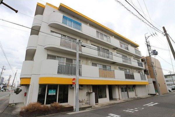 二瀬マンションの外観