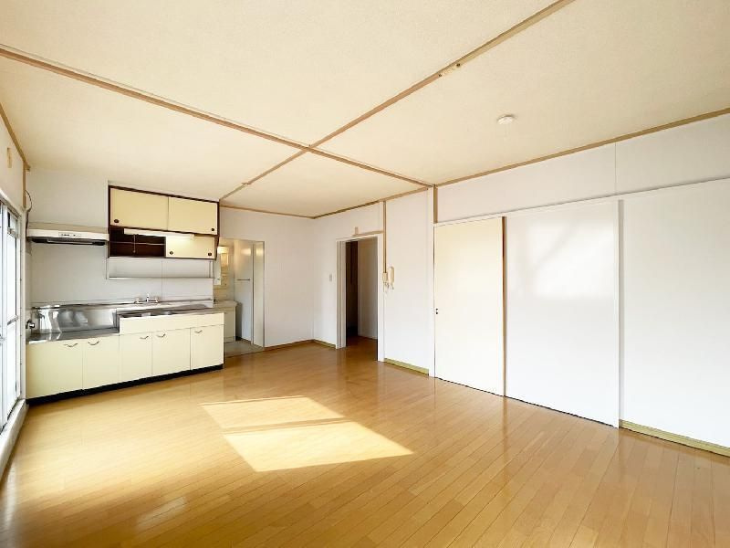 浅川1100棟の居間・リビング