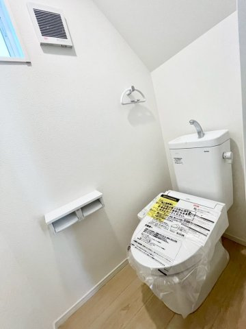 中野市中野第２のトイレ|1、2階それぞれにトイレ完備！温水洗浄便座機能付きです♪