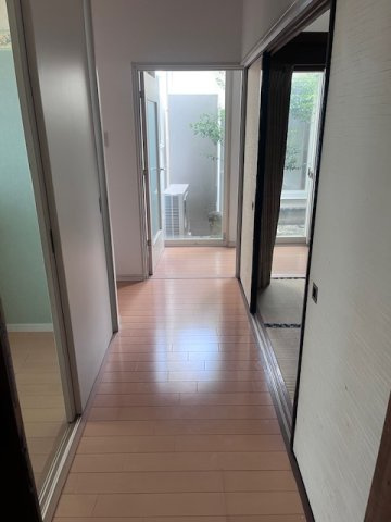 呉市川尻町東3丁目中古戸建の玄関