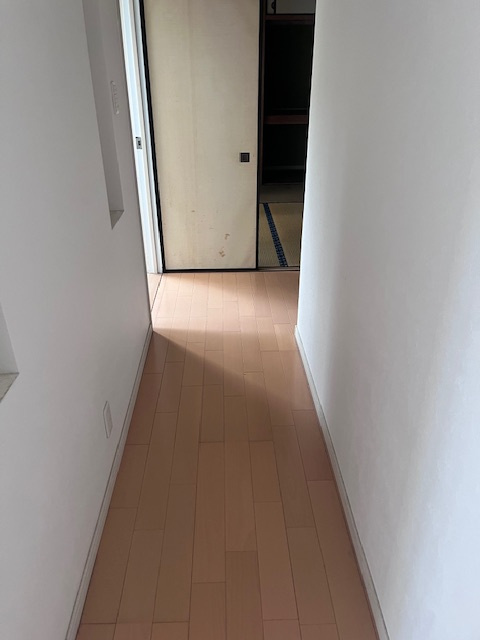 呉市川尻町東3丁目中古戸建の玄関