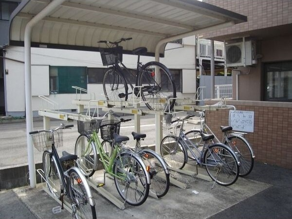 プティリヴィエールのその他共用部分|駐輪場
