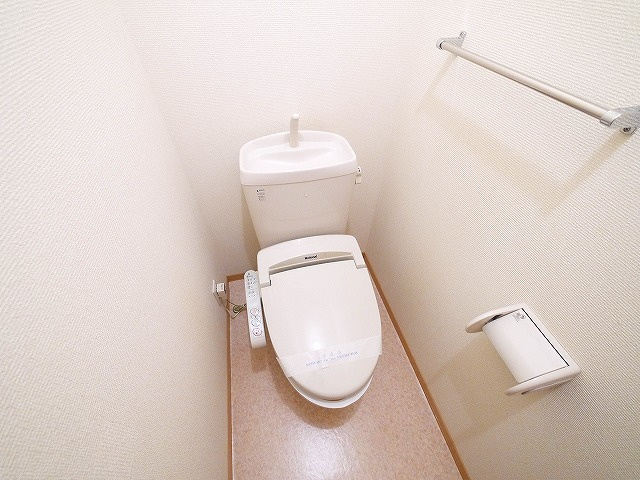 リヴェール（小泉町）の独立洗面台|独立洗面台あり、毎朝おしゃれに忙しい女性の方におすすめです