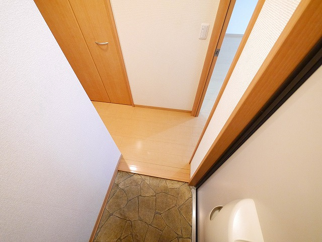 リヴェール（小泉町）の居間・リビング|ゆったりとした居間です