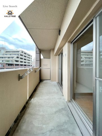【バルコニー】 | エムティースクエア吉塚駅前 | 別号室類似