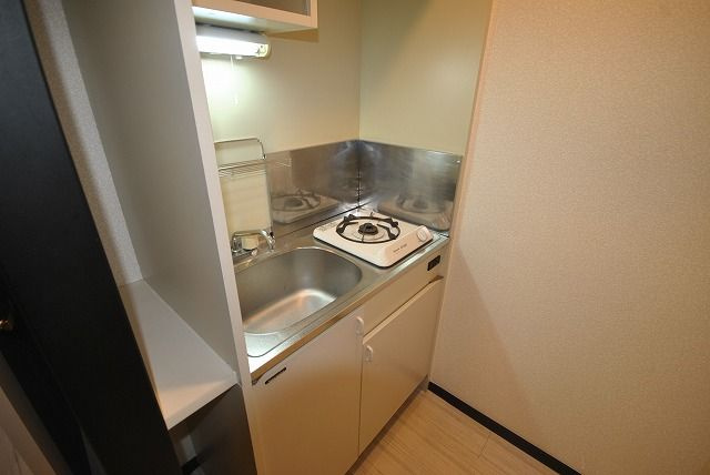 福岡市博多区住吉２丁目の賃貸マンションのキッチン