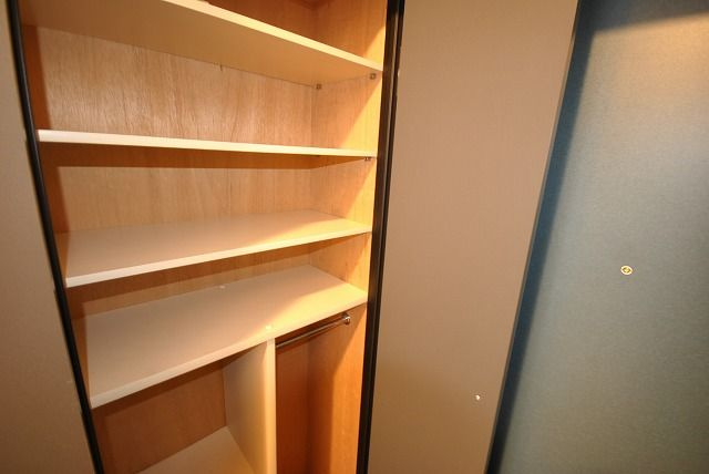 福岡市博多区住吉２丁目の賃貸マンションの収納
