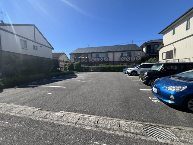 グリーンコートBの駐車場