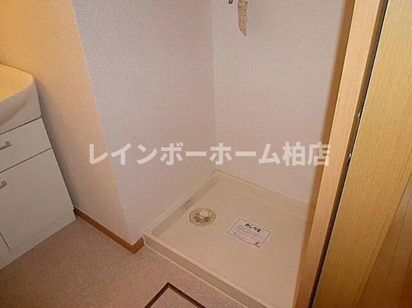 特典：仲介手数料が半額です!!の設備|室内洗濯機置き場です