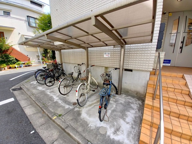 レジデンシア・パラ・ノブレのその他共用部分|★自転車駐輪場完備★