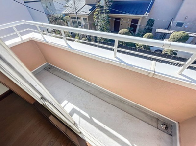 【バルコニー】 | 田園調布１丁目テラスハウス | 同物件、別のお部屋の写真です