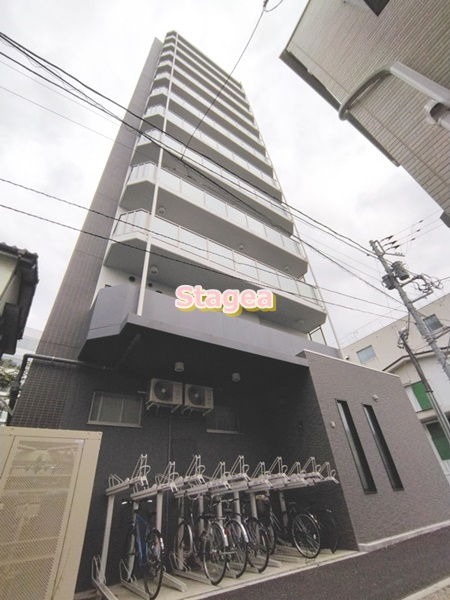 ロイヤルパーク高鼻の外観