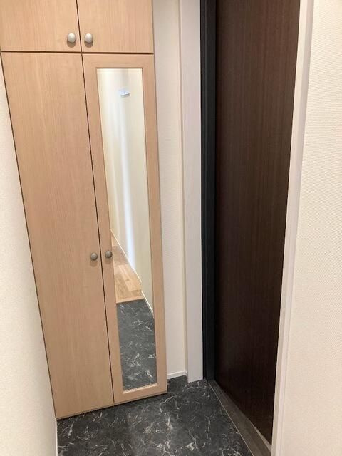 ユアメゾン立教通りの玄関