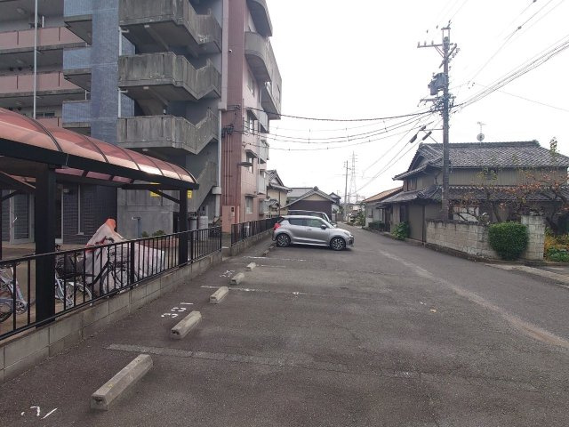 Ｋ‘Ｓマンションの駐車場
