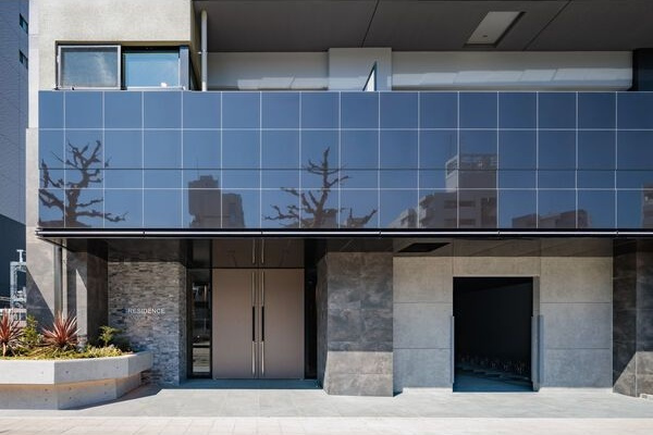 S-RESIDENCE大曽根bresaのエントランス