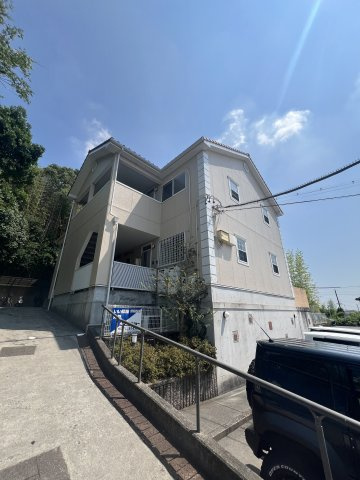 ファミーユ長根
