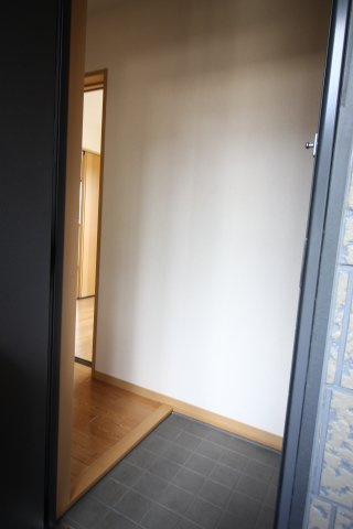 クレストハイツの玄関