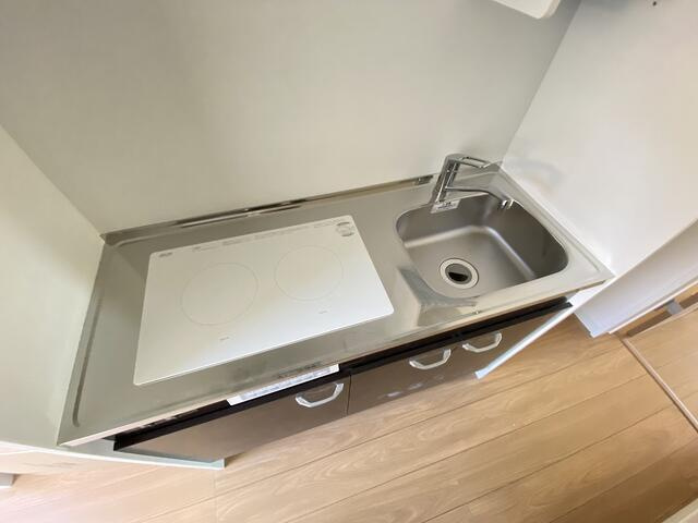 川崎市高津区下作延４丁目のアパートのキッチン
