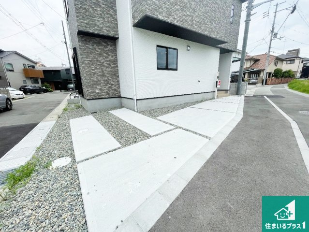 伊丹市南野　第2期　新築一戸建ての駐車場|駐車スペース！散水栓があるので、こまめに愛車を洗えます！