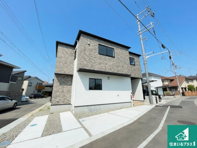 伊丹市南野　第2期　新築一戸建ての外観|安心の10年保証！外観を美しく保ち、雨水で汚れを落とします！気になることがありましたら、お気軽にお問い合わせください！