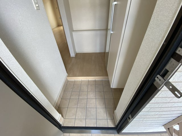 エヴィメリアⅠの玄関