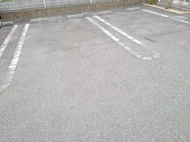 アンソレイユの駐車場