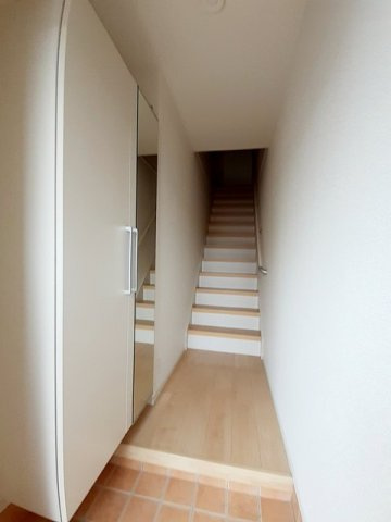 カーサ　セレーナＡの玄関