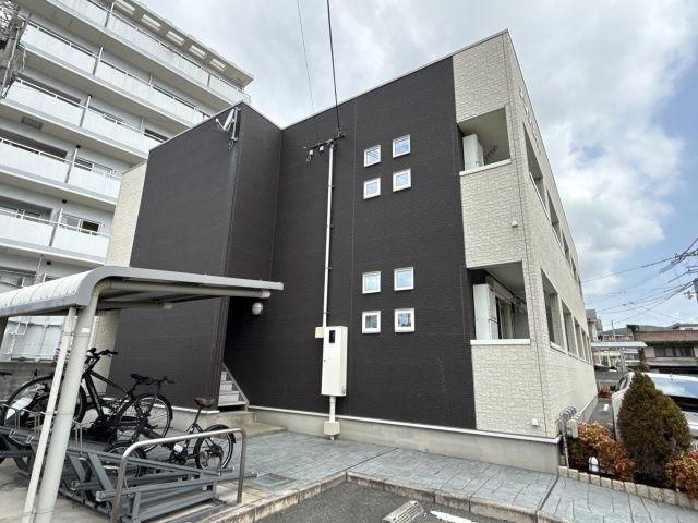 メゾンエイトの外観