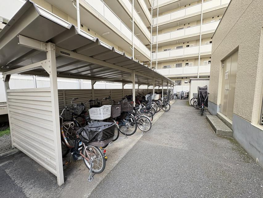 落合パークファミリアのその他共用部分|落合パークファミリア：駐車場・バイク置き場・駐輪場のあるマンションです♪