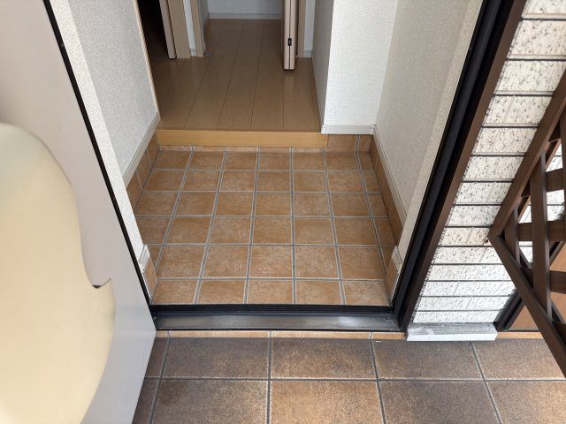 ヒロノハルカスＢの玄関