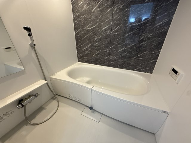 フレーシュＭの浴室