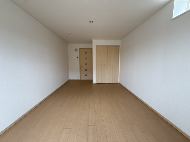 サン　クレメントＣの居間・リビング