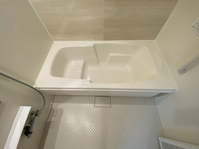 ラ　ヴィヴァーチェの浴室