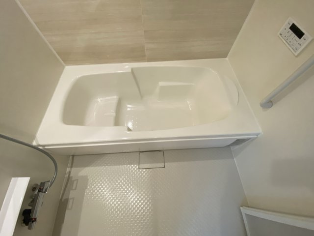 ラ　ヴィヴァーチェの浴室