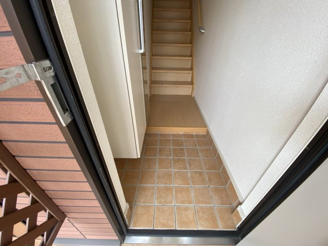 メゾンフルールの玄関