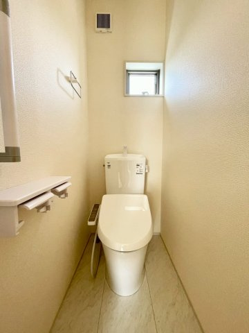 長野篠ノ井二ツ柳　第２のトイレ|1、2階それぞれにトイレ完備！温水洗浄便座機能付きです♪