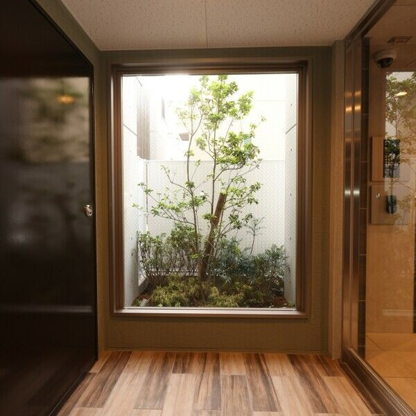 quador川名のロビー
