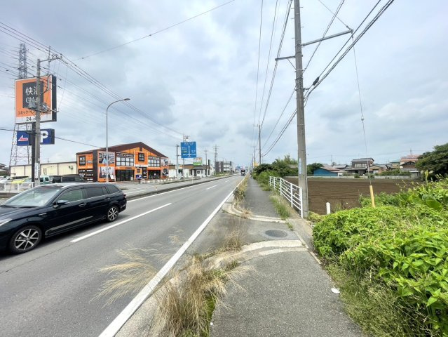 【前面道路含む現地写真】の画像