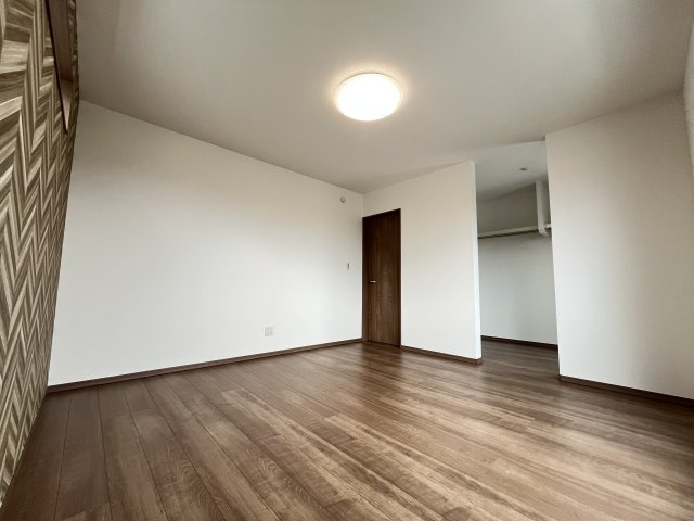 【寝室】の画像