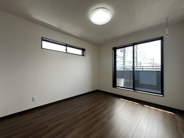 【寝室】の画像