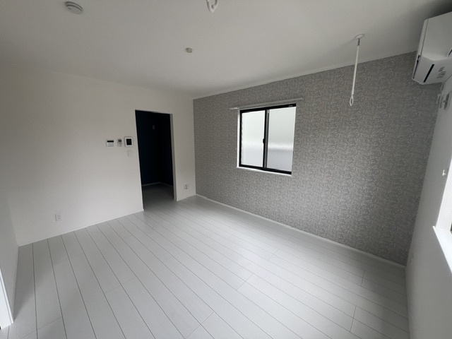 Casa　BlommaⅡの居間・リビング|※写真は反転タイプ、105号室のものです。