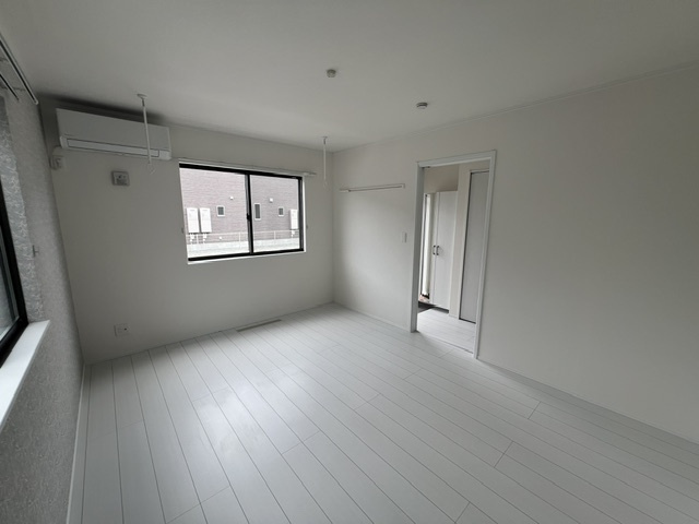 Casa　BlommaⅡの居間・リビング|家具選びまで楽しくなる、シンプルで使いやすい空間。